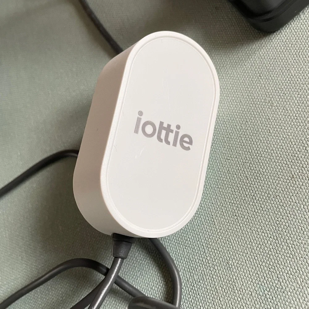 iottie Ion Wireless Charging Stand + Pad for Google